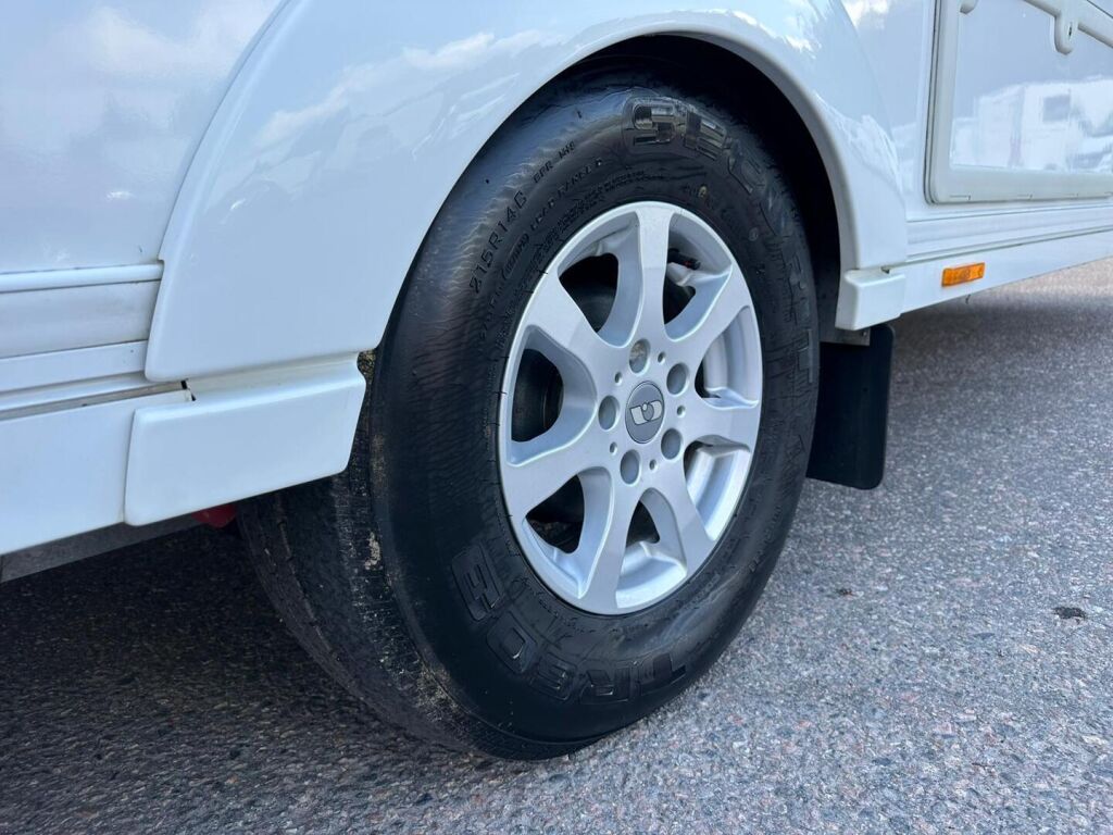 Adria Alpina 2019 Valkoinen