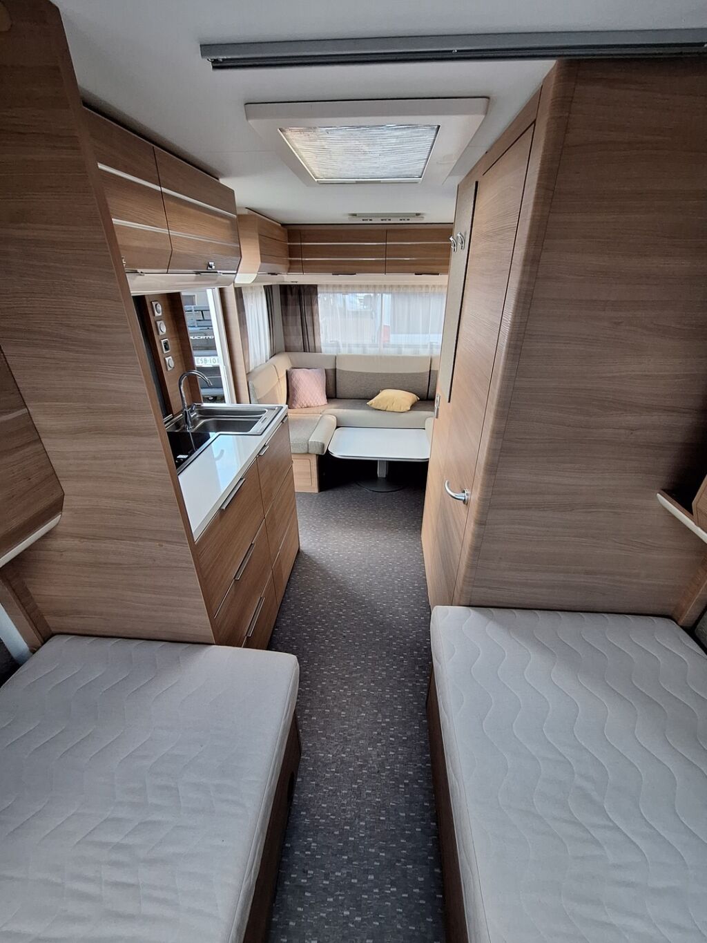 Adria Adora 2020 Valkoinen