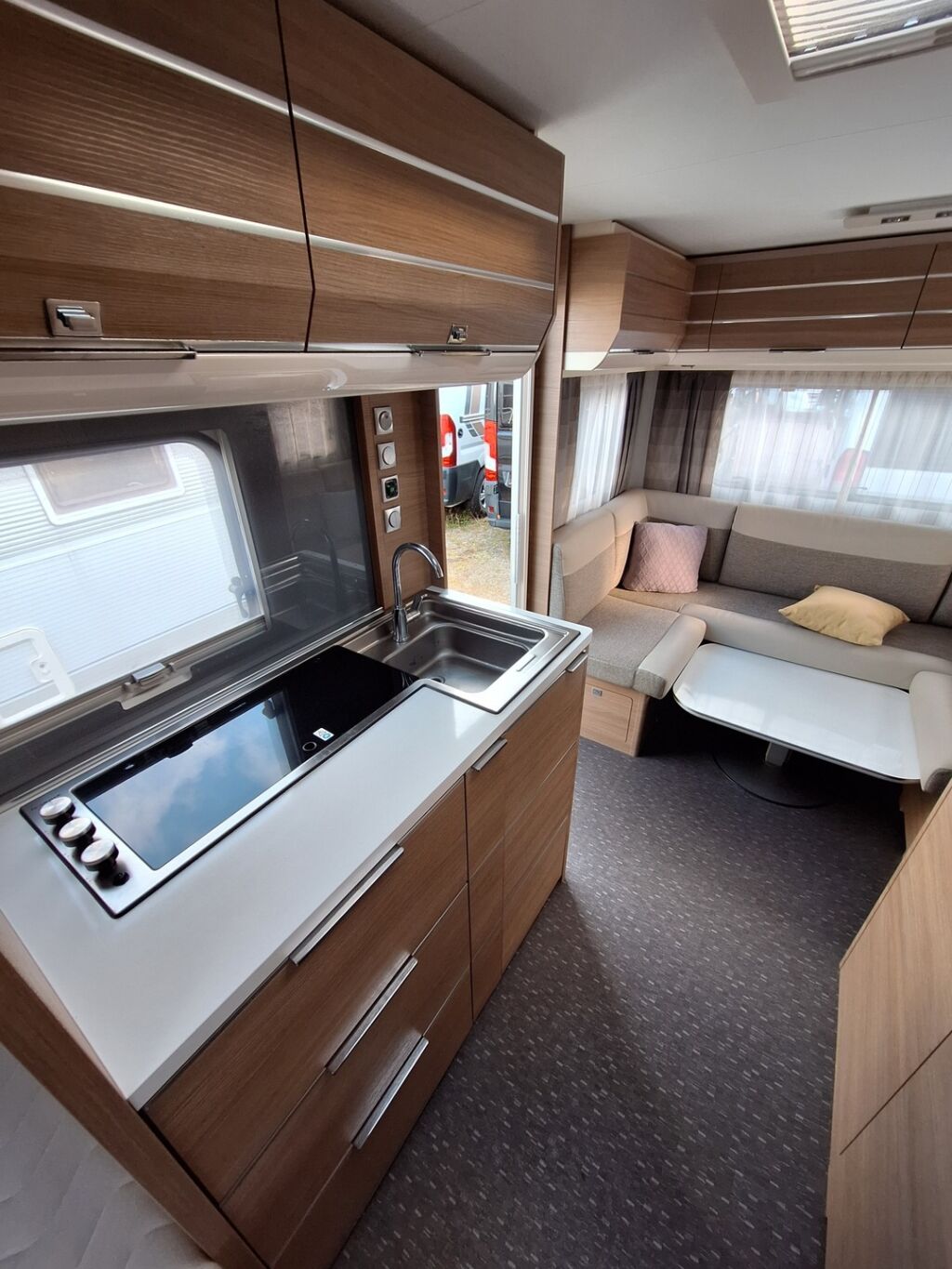 Adria Adora 2020 Valkoinen