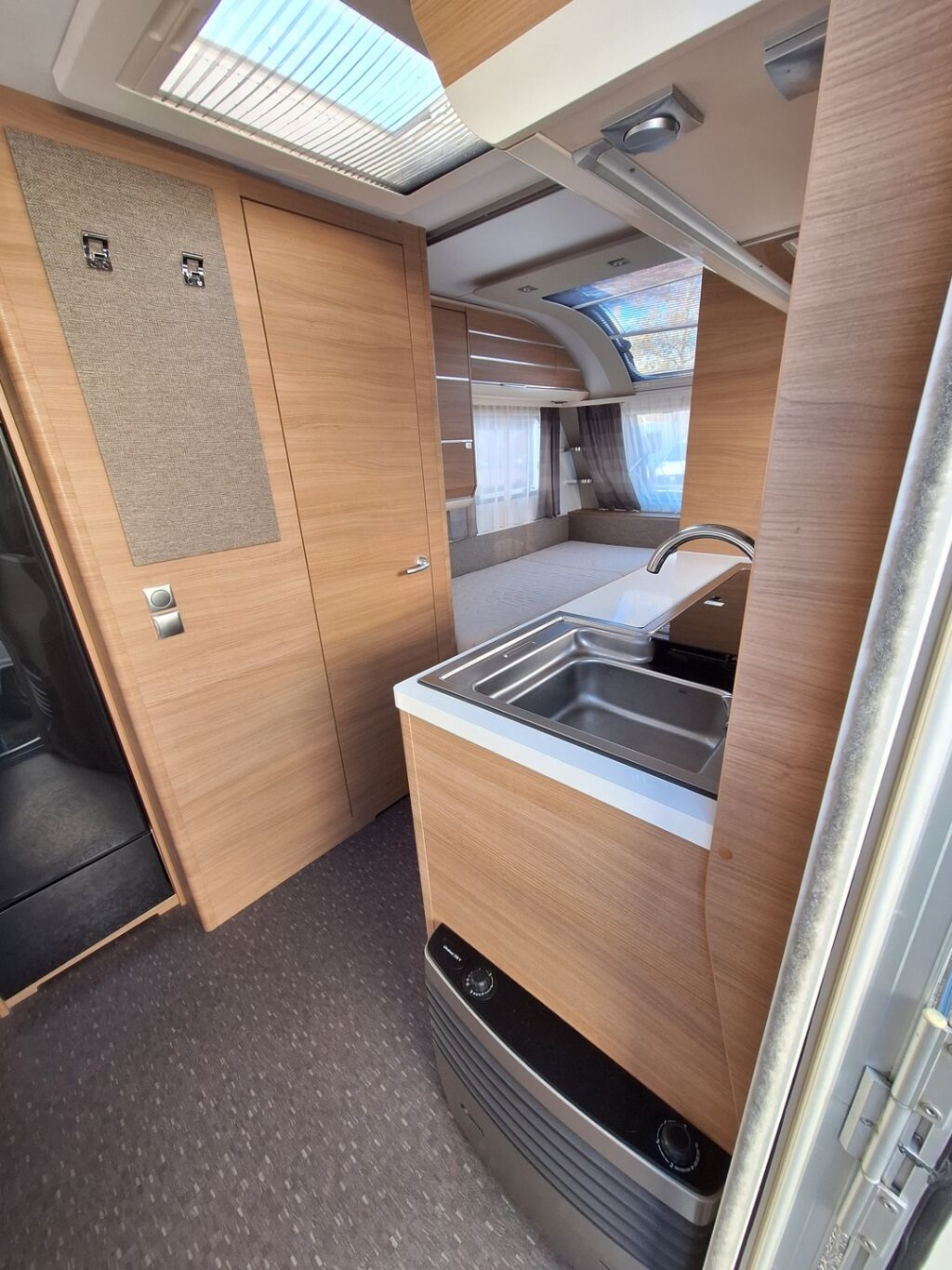 Adria Adora 2020 Valkoinen