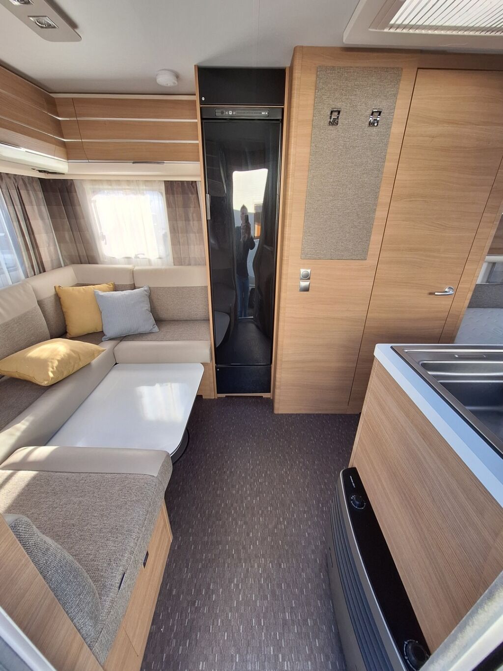 Adria Adora 2020 Valkoinen