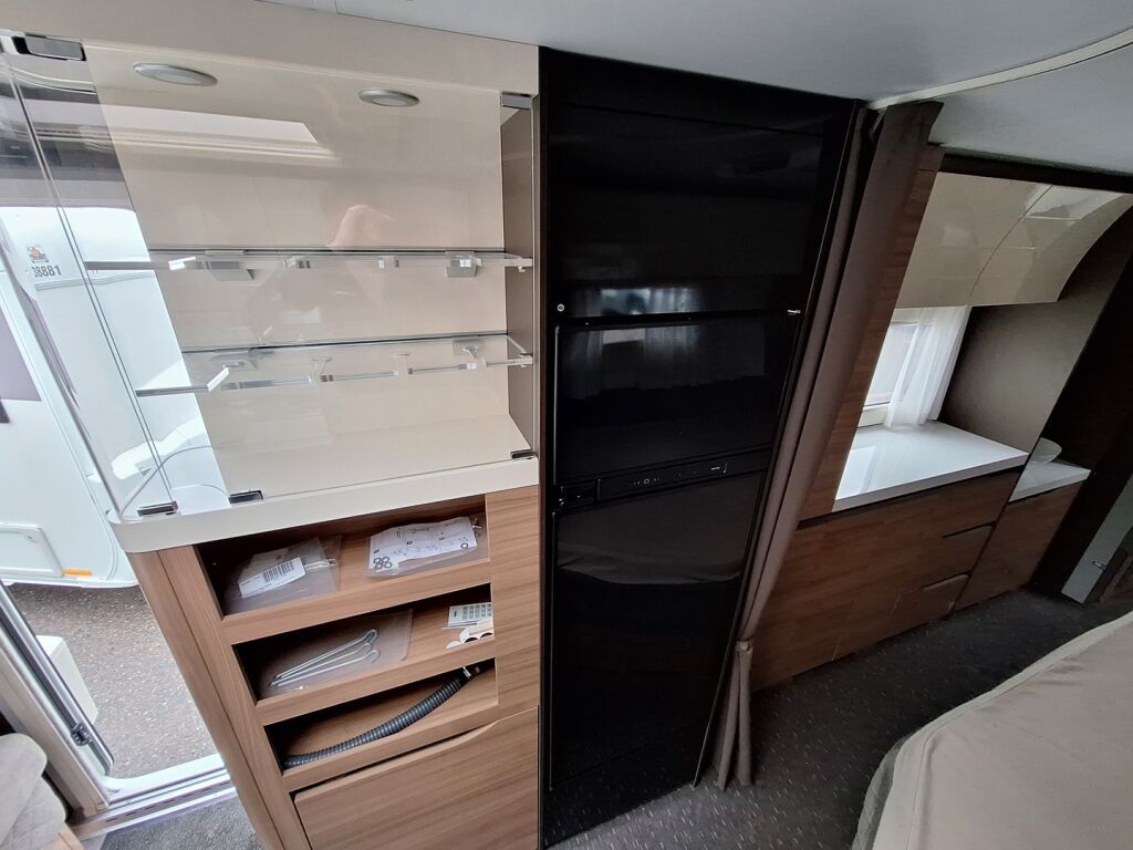Adria Alpina 2021 Valkoinen