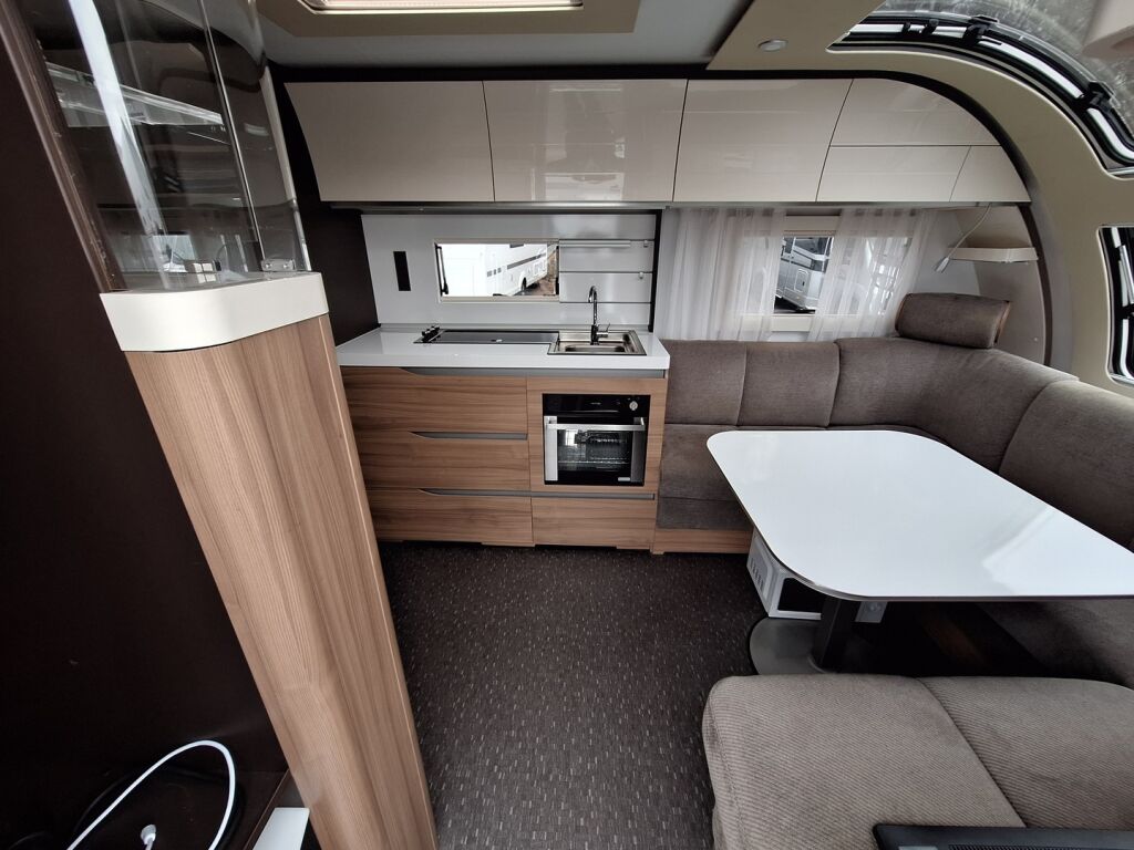 Adria Alpina 2021 Valkoinen