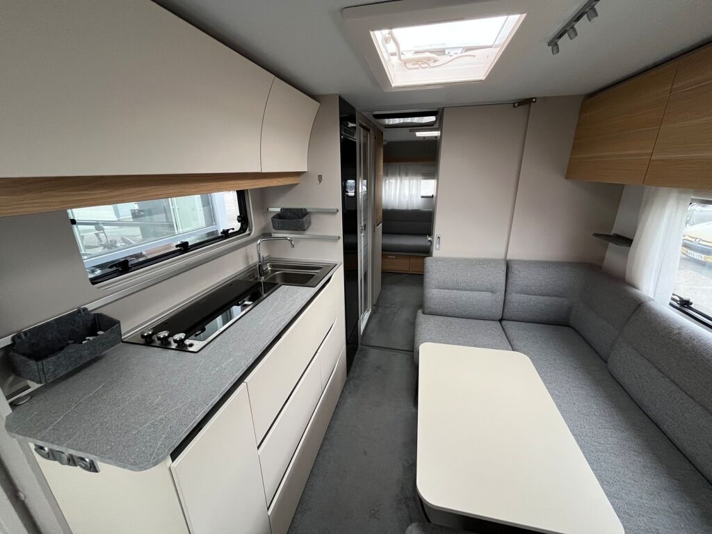 Adria ADORA 2022 Valkoinen