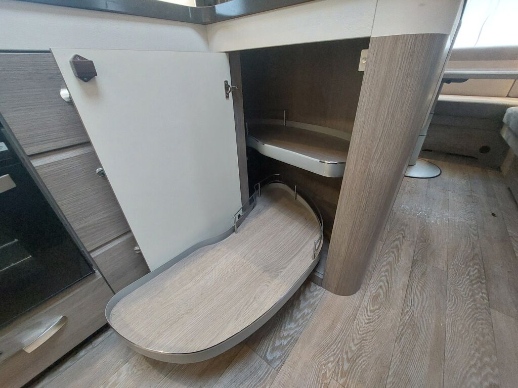 Hobby Prestige 2021 Valkoinen