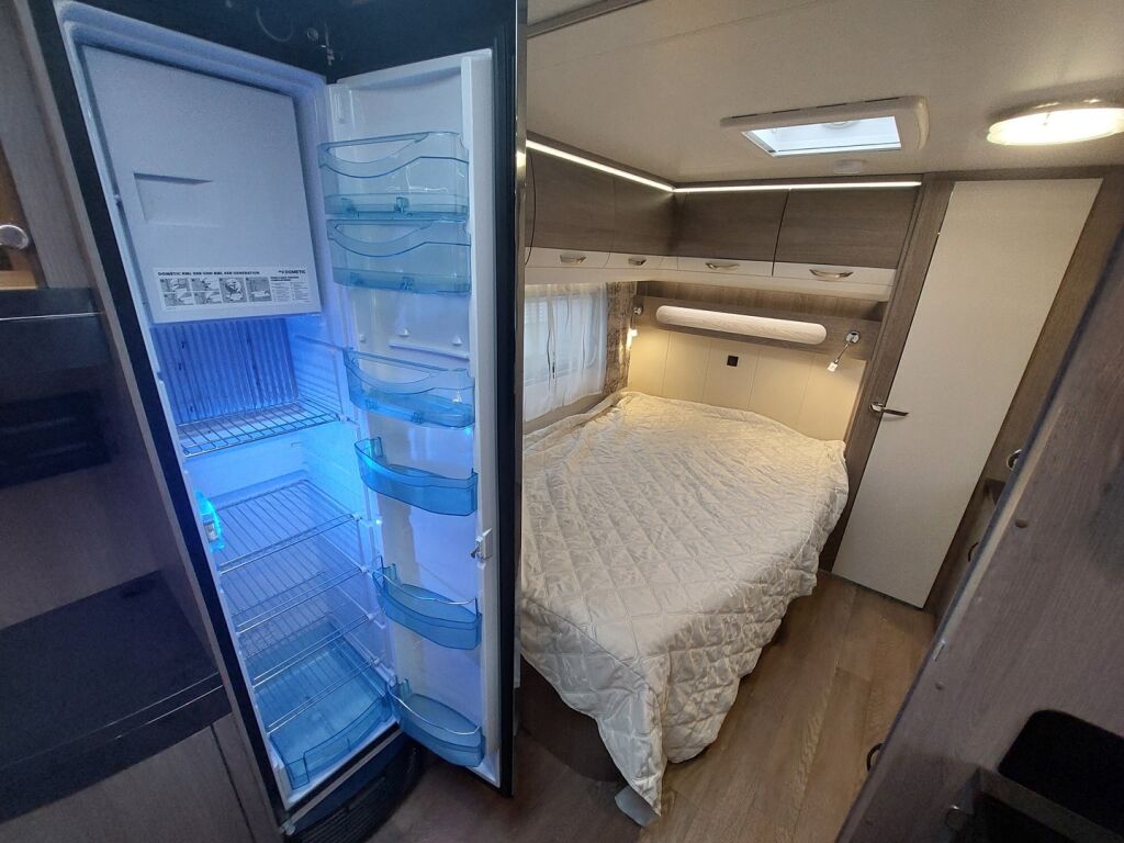 Hobby Prestige 2021 Valkoinen