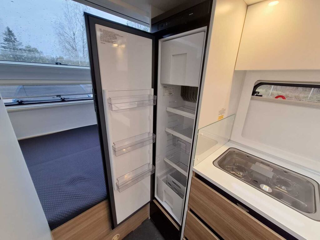 Adria Action 2023 Valkoinen