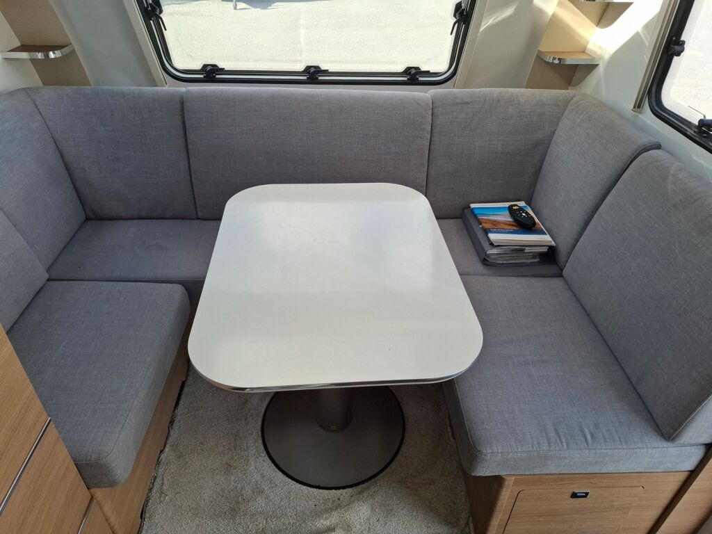 Adria Adora 2016 
