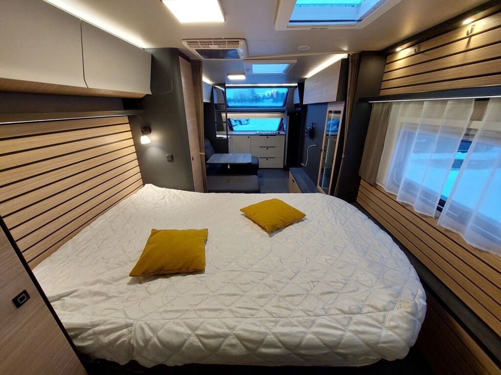 Hobby Maxia 2022 Valkoinen