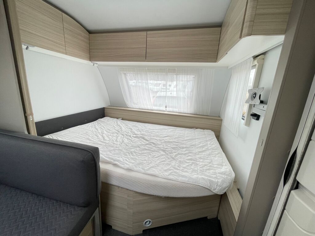 Adria Altea 2022 Valkoinen