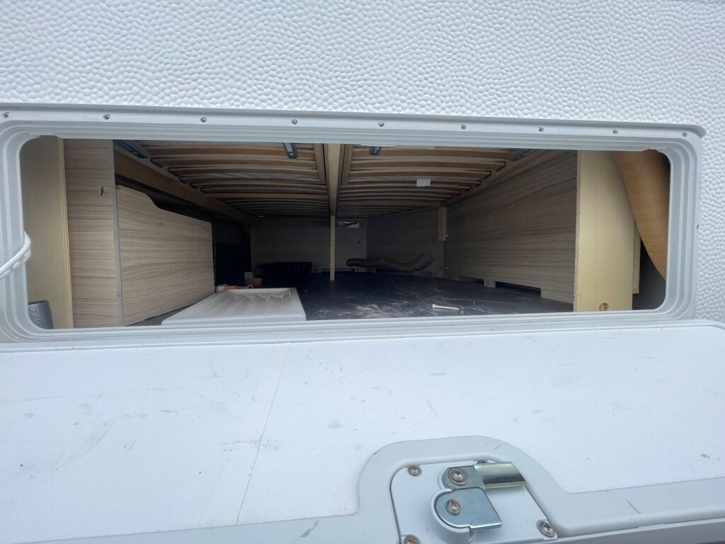 Adria Altea 2022 Valkoinen