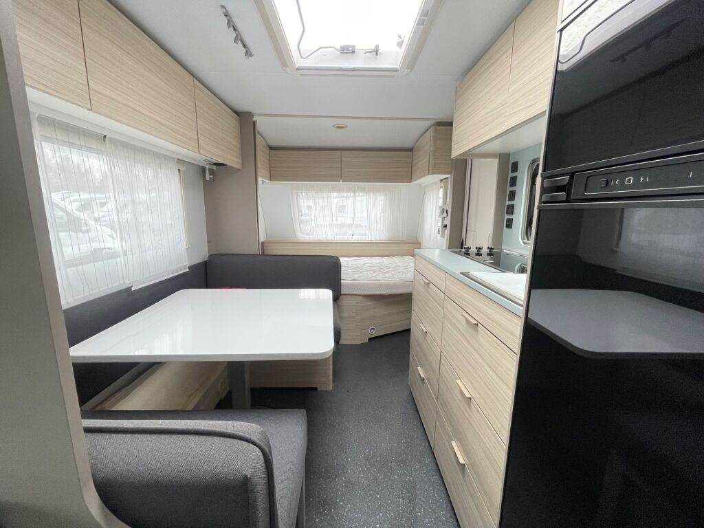 Adria Altea 2022 Valkoinen