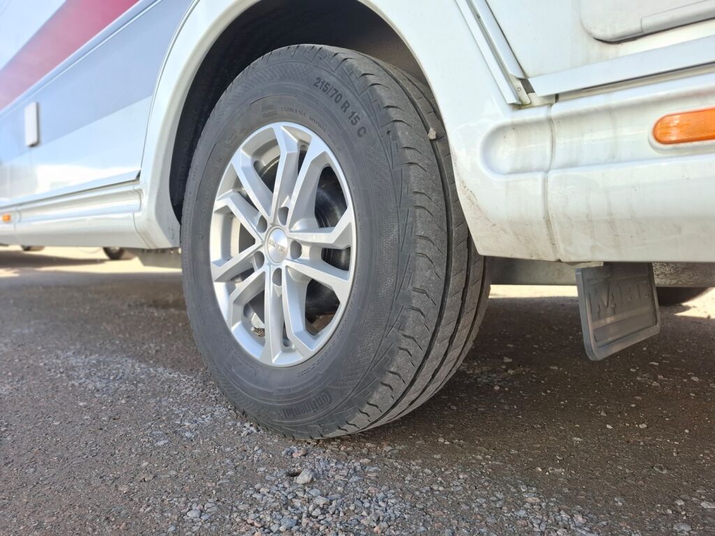 Kabe Ametist 2023 Valkoinen