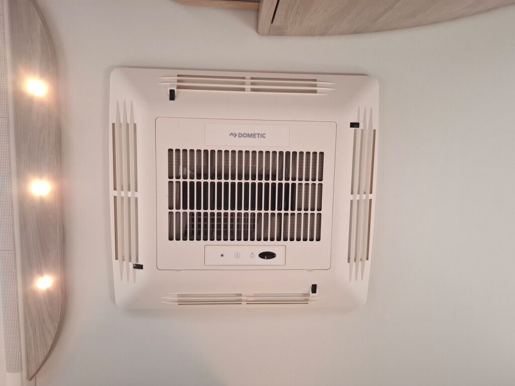 Kabe Ametist 2023 Valkoinen