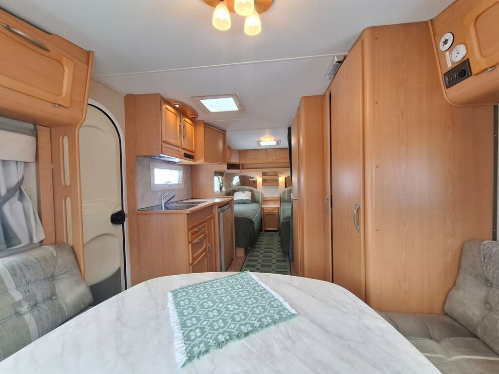 Kabe SMARAGD 2005 Valkoinen