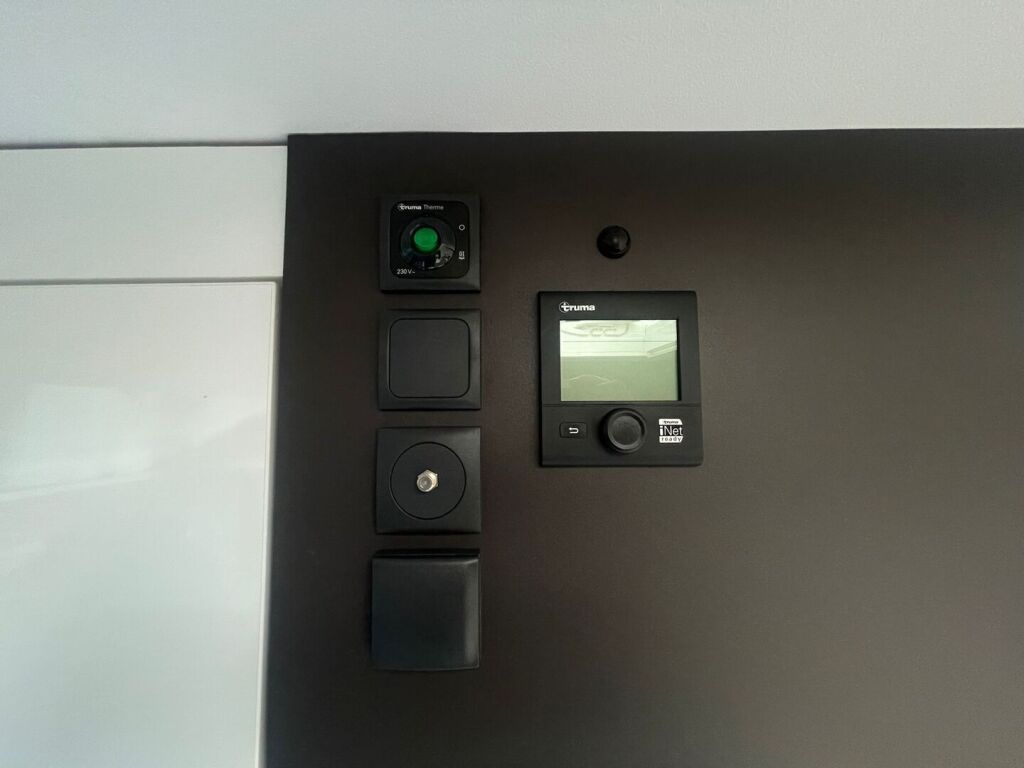 Adria ACTION 2024 Valkoinen