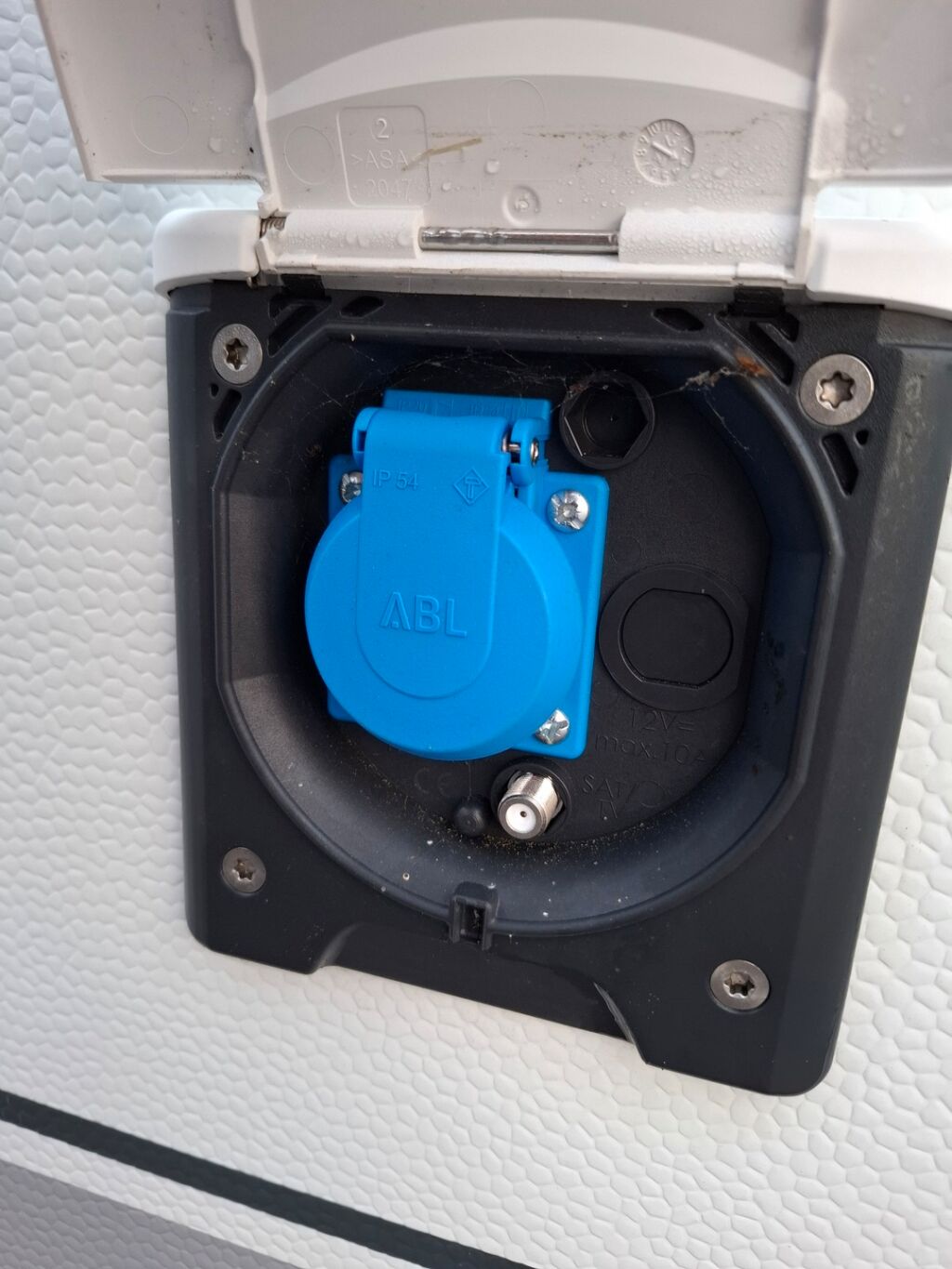 Hobby Maxia 2024 Valkoinen