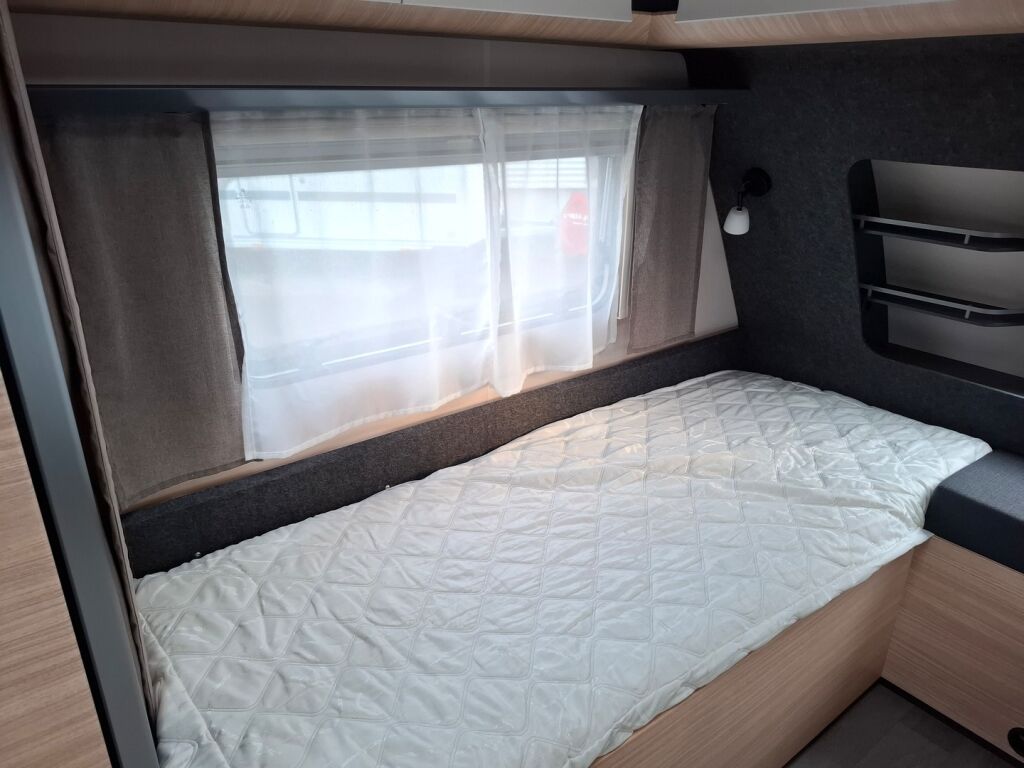 Hobby Maxia 2024 Valkoinen