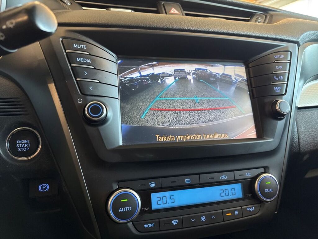 Toyota Avensis 2015 Harmaa