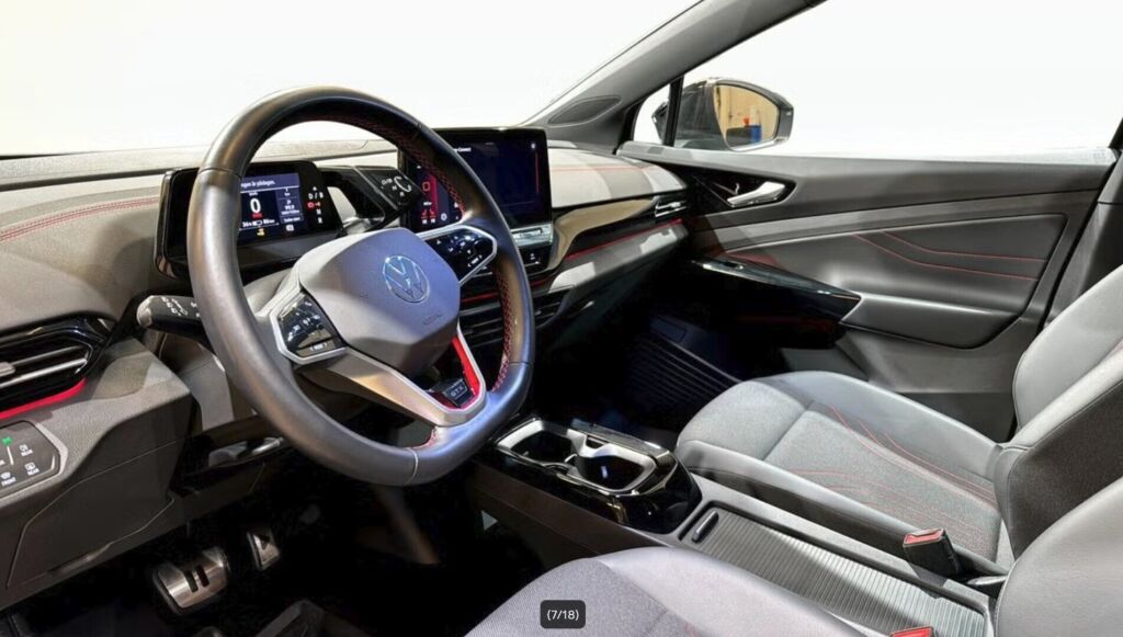 Volkswagen ID.4 2023 Musta