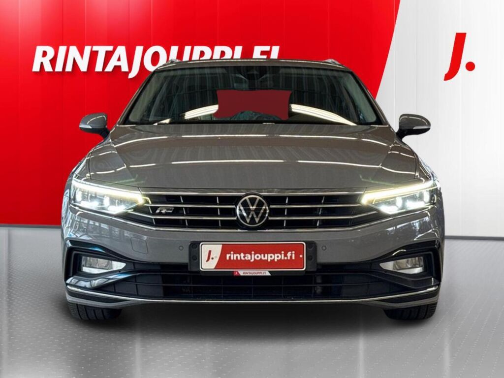Volkswagen Passat 2022 Harmaa (Moonstone Grey)