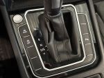 Volkswagen Passat 2022 Harmaa (Moonstone Grey)