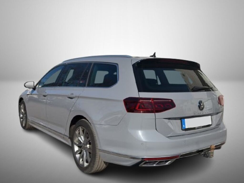 Volkswagen Passat 2022 Harmaa (Moonstone Grey)