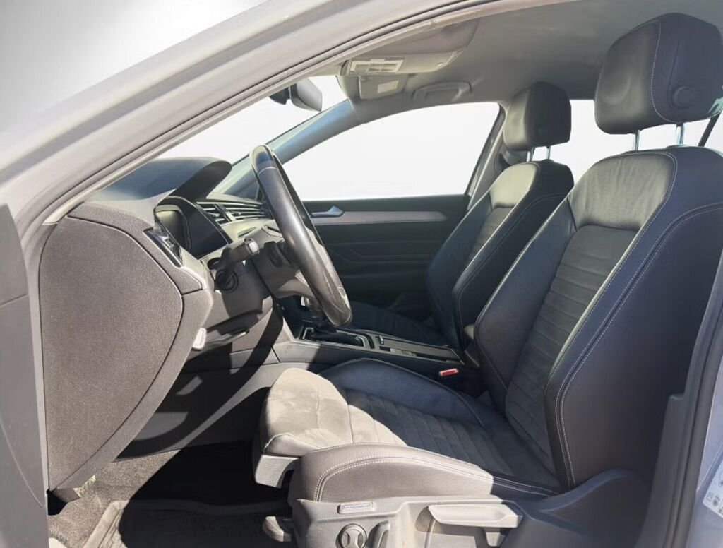 Volkswagen Passat 2022 Harmaa (Moonstone Grey)