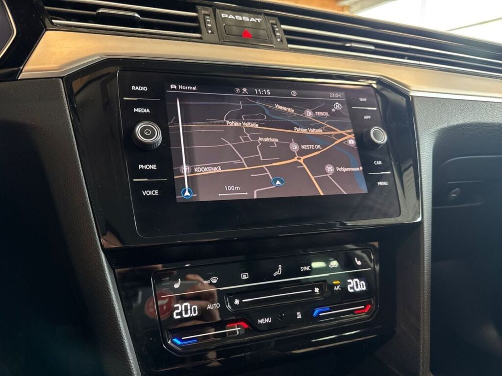 Volkswagen Passat 2022 Harmaa (Moonstone Grey)