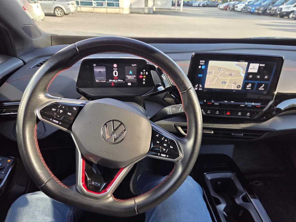 Volkswagen ID.4 2023 Musta