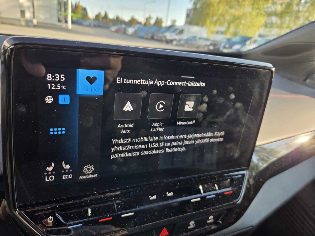 Volkswagen ID.4 2023 Musta
