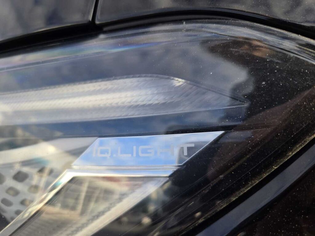 Volkswagen ID.4 2023 Musta