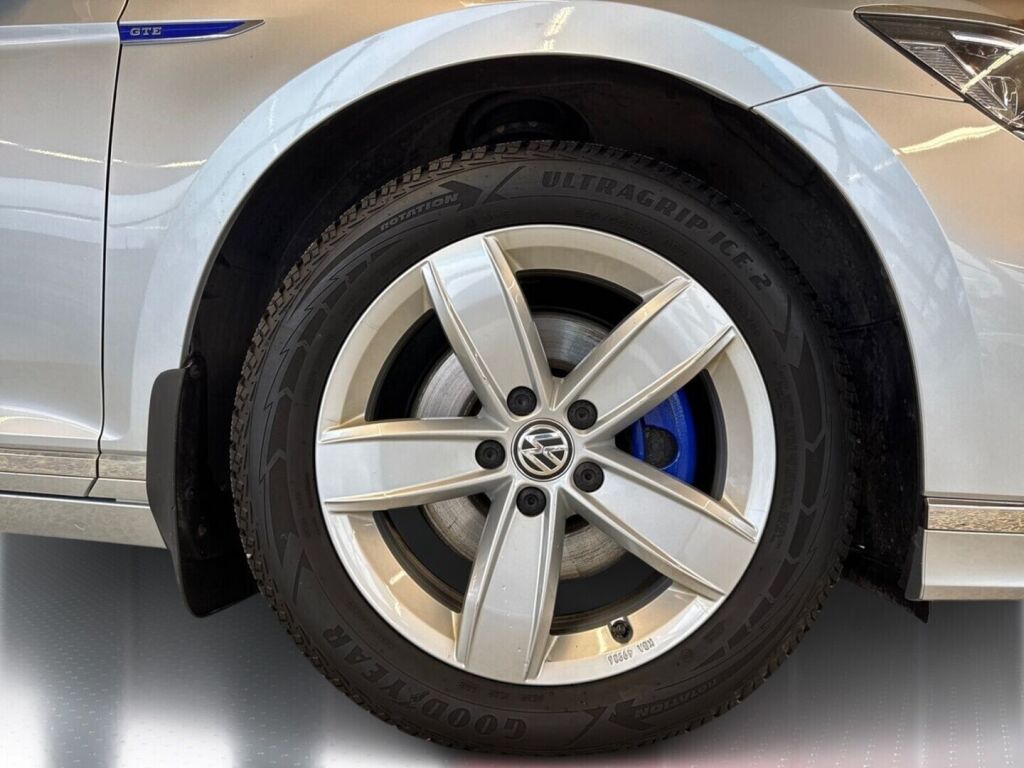 Volkswagen Passat 2023 Hopea