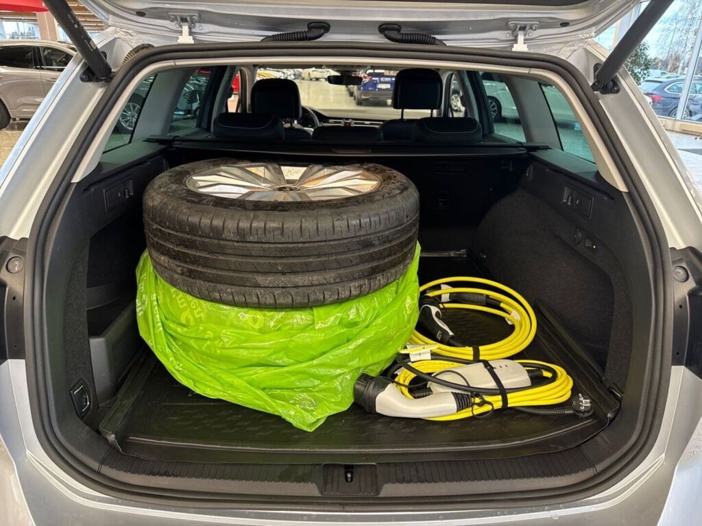 Volkswagen Passat 2023 Hopea