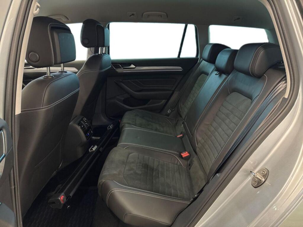 Volkswagen Passat 2023 Hopea