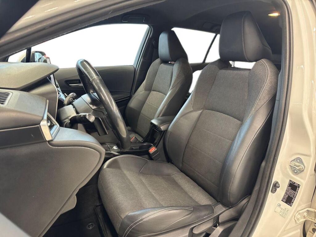 Toyota Corolla 2021 Valkoinen