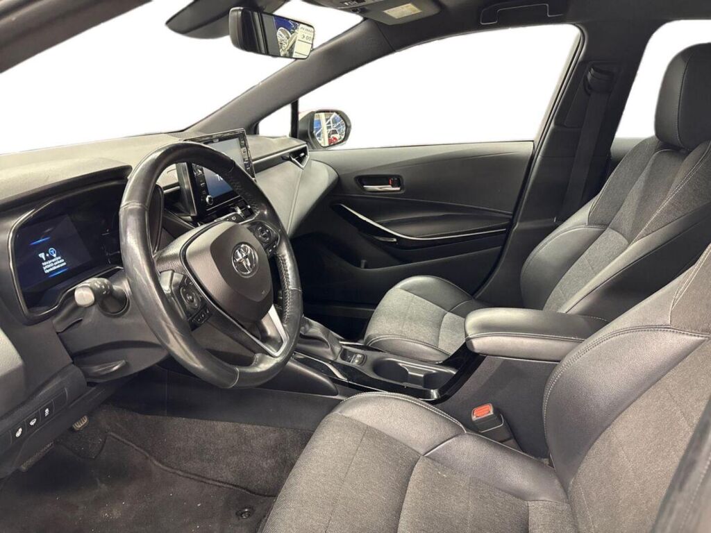 Toyota Corolla 2021 Valkoinen