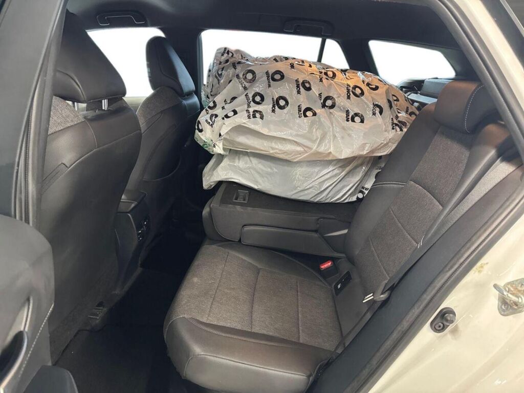 Toyota Corolla 2021 Valkoinen