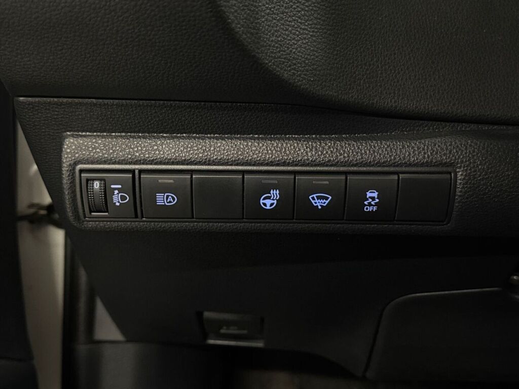 Toyota Corolla 2021 Valkoinen