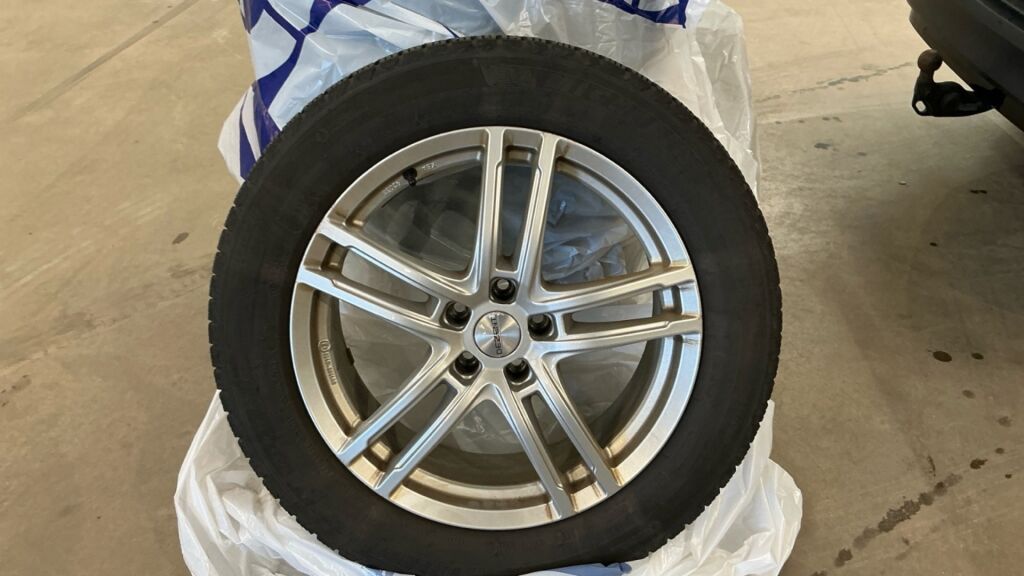Volkswagen ID.4 2023 