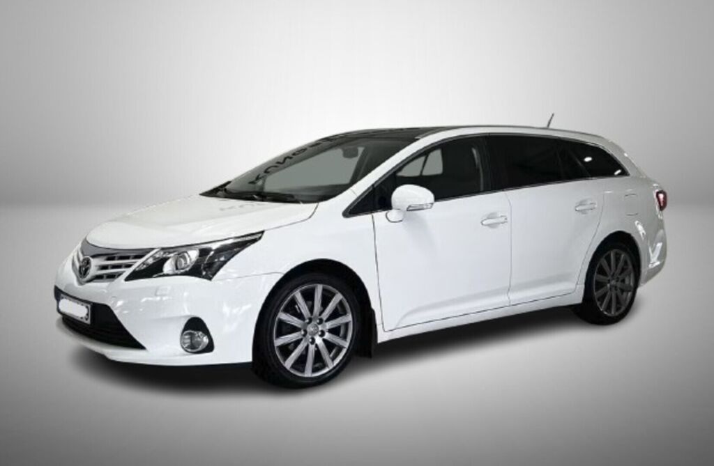 Toyota Avensis 2012 Valkoinen