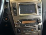 Toyota Avensis 2012 Valkoinen
