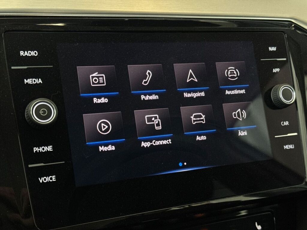 Volkswagen Passat 2021 9