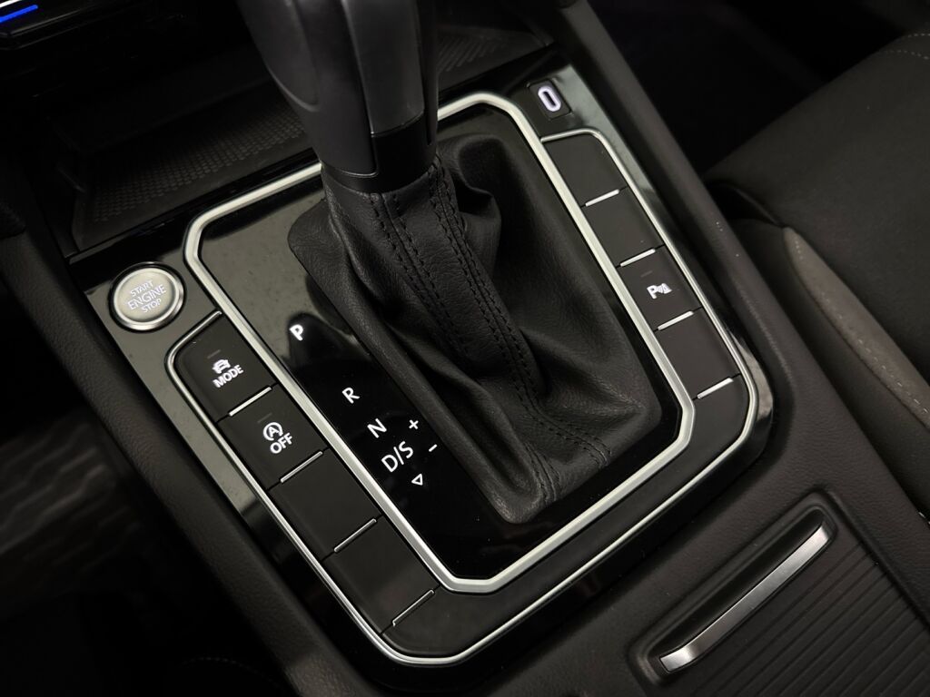 Volkswagen Passat 2021 9