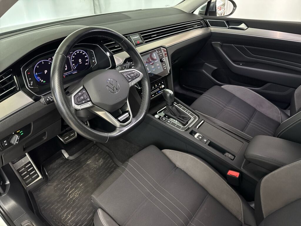 Volkswagen Passat 2021 9