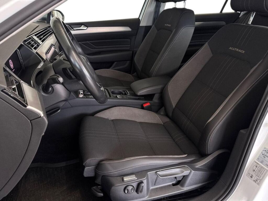 Volkswagen Passat 2021 9