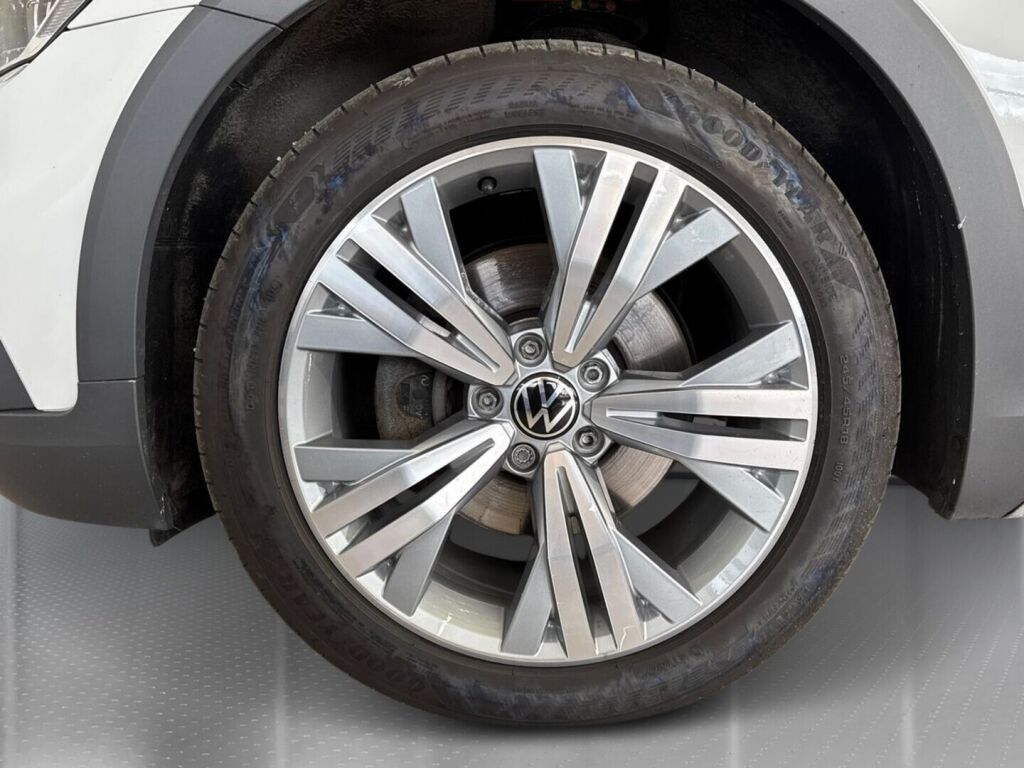 Volkswagen Passat 2021 9