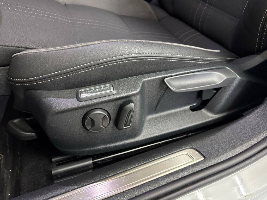 Volkswagen Passat 2021 9