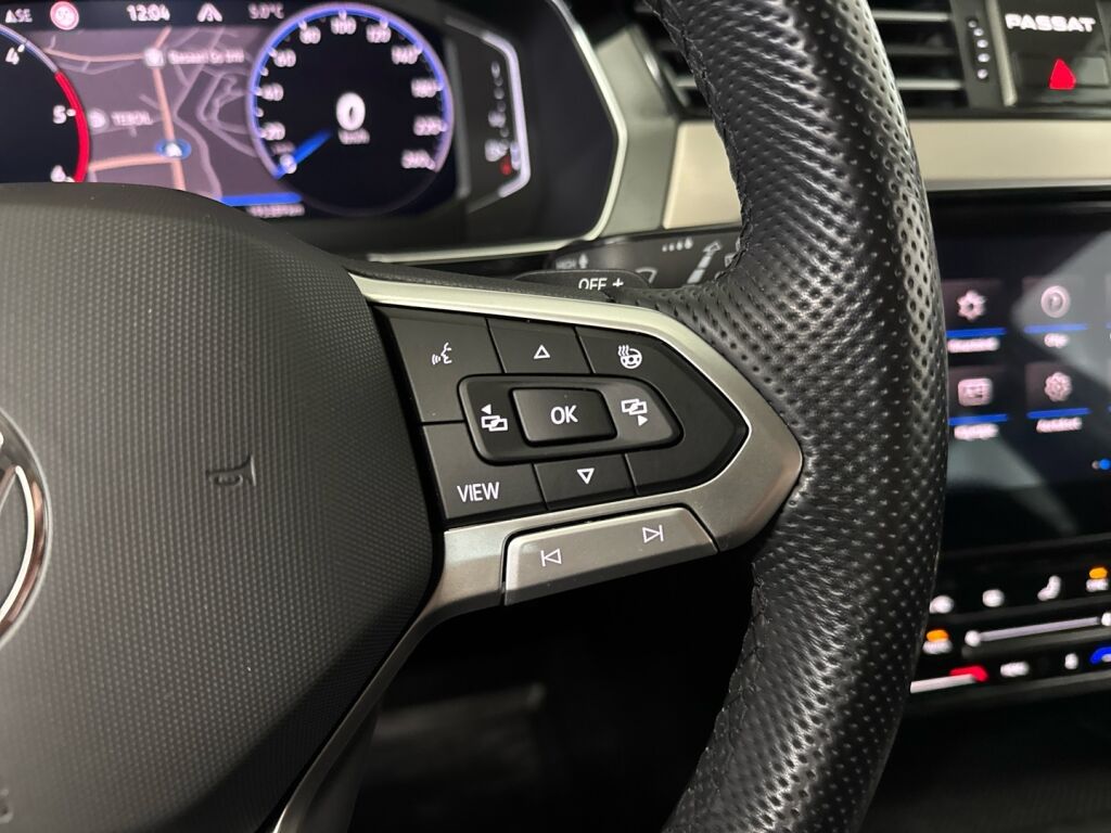 Volkswagen Passat 2021 9