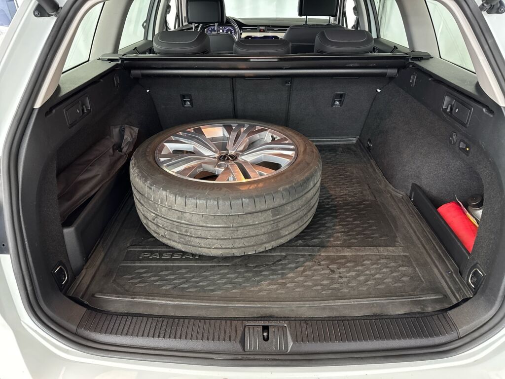 Volkswagen Passat 2021 9